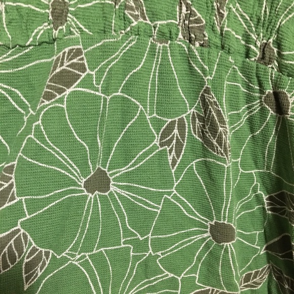 Old Navy Green Floral Sleeveless Top Size Medium - Picture 2 of 4